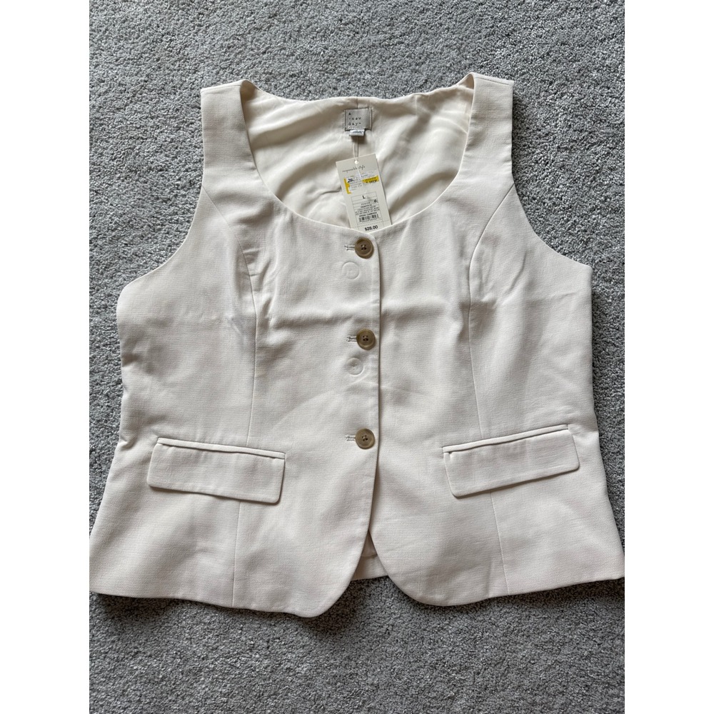 A New Day Women Cream Tailored Button Front Vest Scoop Neck Lined Size L NWT